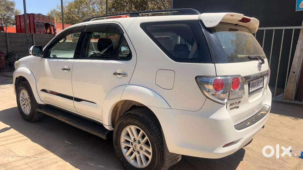 Toyota Fortuner Diesel 2012