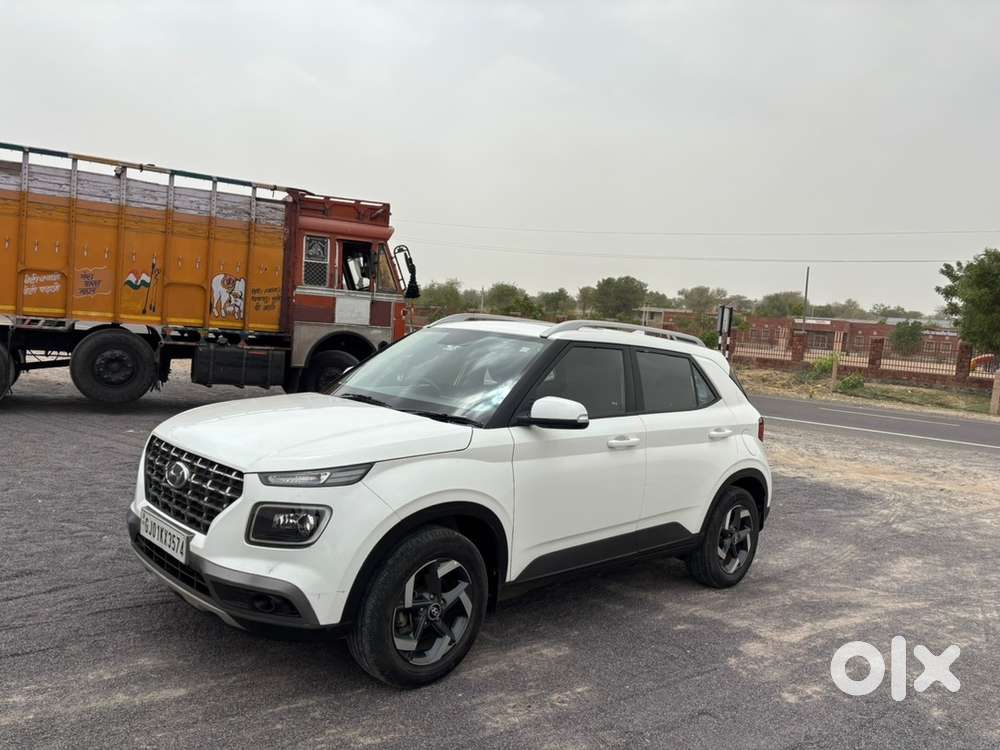 Hyundai Venue Petrol 2019