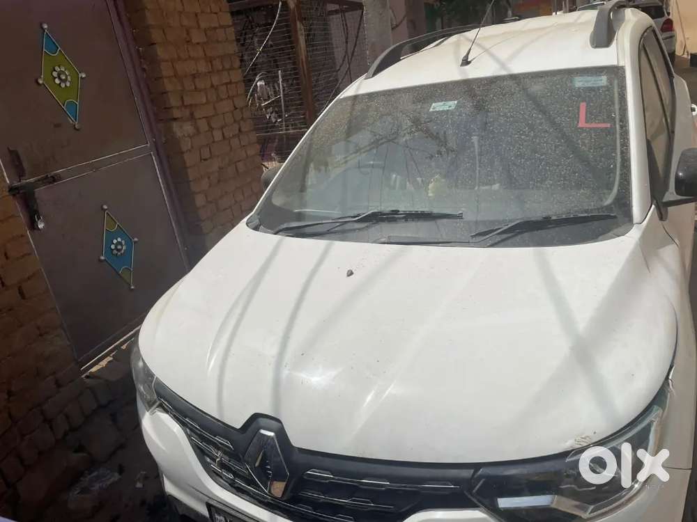 Renault Triber 2022 Petrol Well Maintained