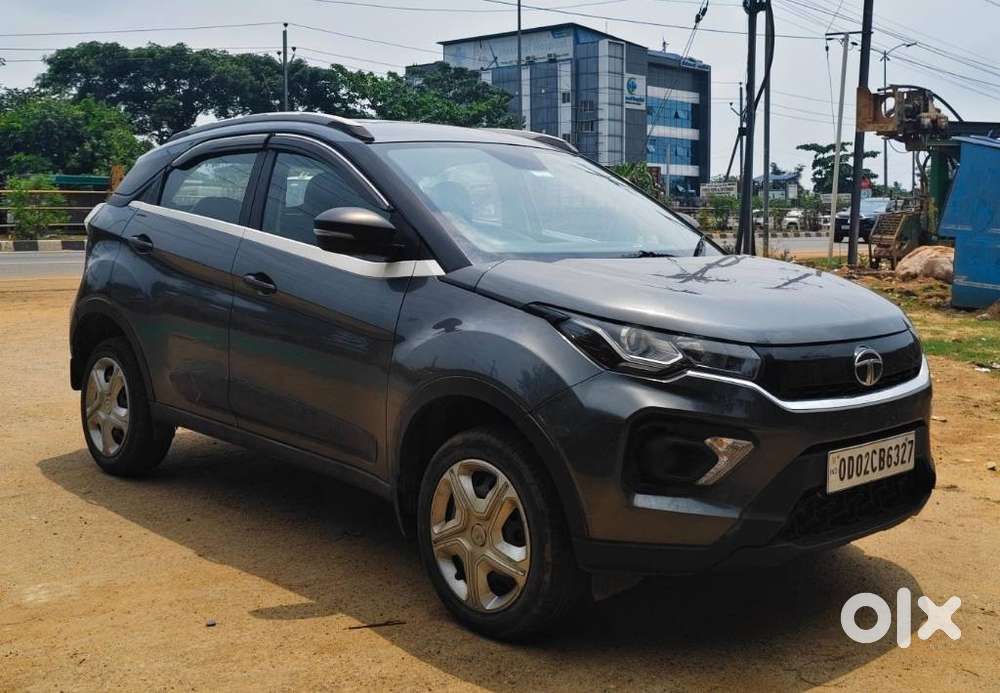 Tata Nexon 1.5 Revotorq Xm (s), 2022, Petrol