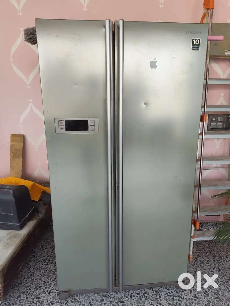 SAMSUNG Double door fridge