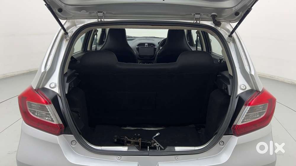 Tata Tiago 1.2 Revotron Xm, 2016, Petrol