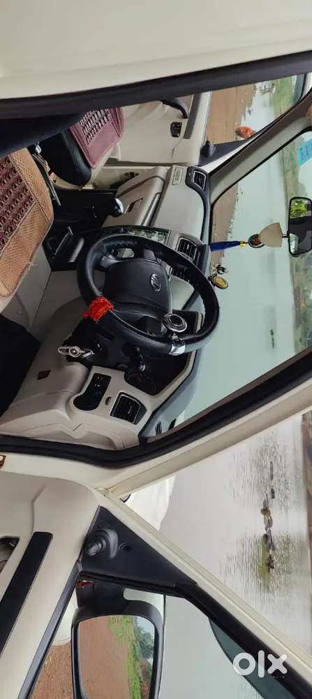 Mahindra Scorpio S6 2015