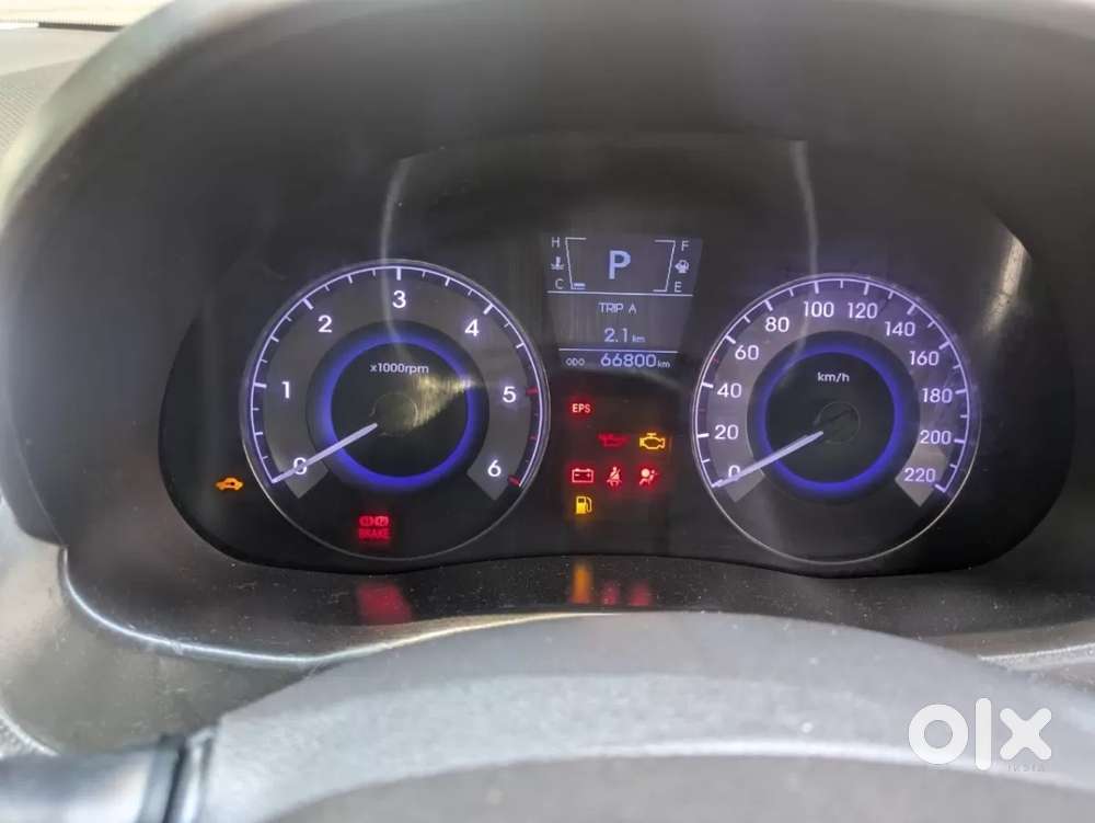 Hyundai Verna Fluidic 1.6 Vtvt Sx Automatic, 2012, Petrol
