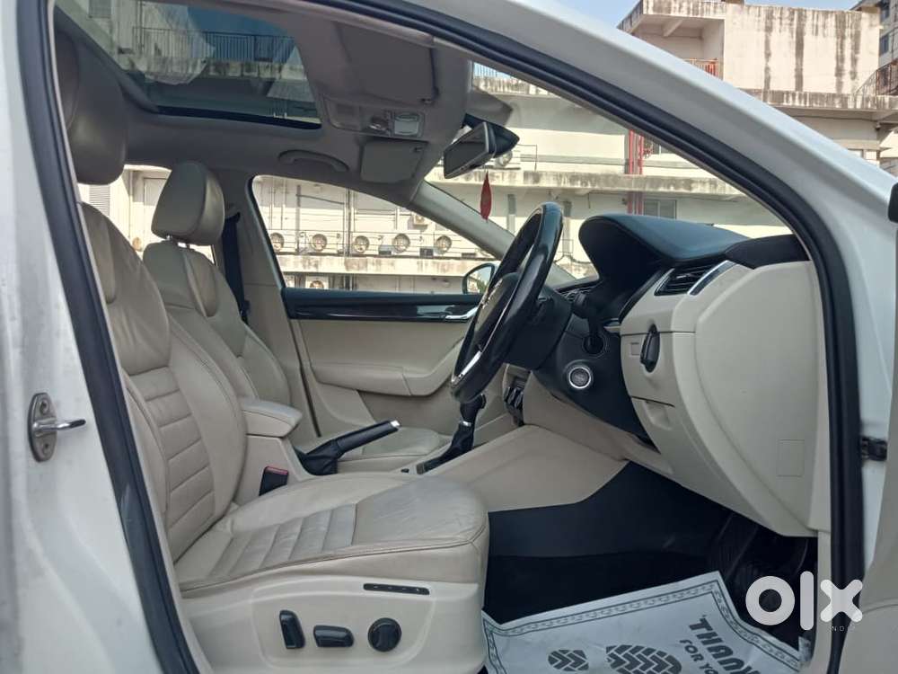 Skoda Octavia 2013-2017 Style Plus 1.8 Tsi At, 2016, Petrol