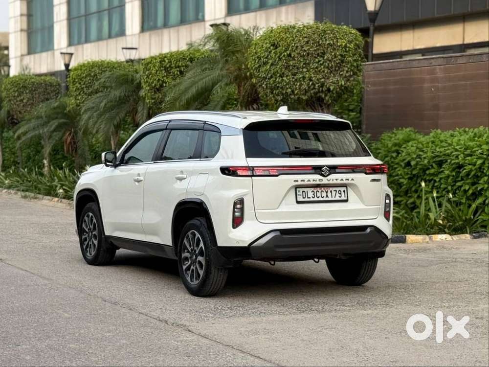 Maruti Suzuki Grand Vitara 1.5 Alpha Plus Intelligent Hybrid Ecvt, 2..