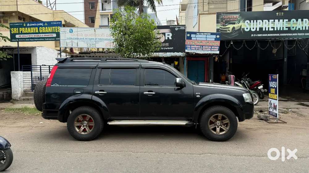 Ford Endeavour 2012 Diesel Well Maintained
