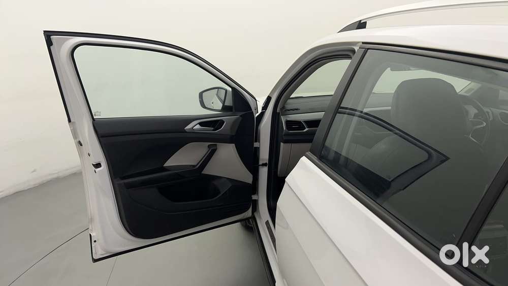 Volkswagen Taigun 1.0 Tsi Highline At, 2022, Petrol