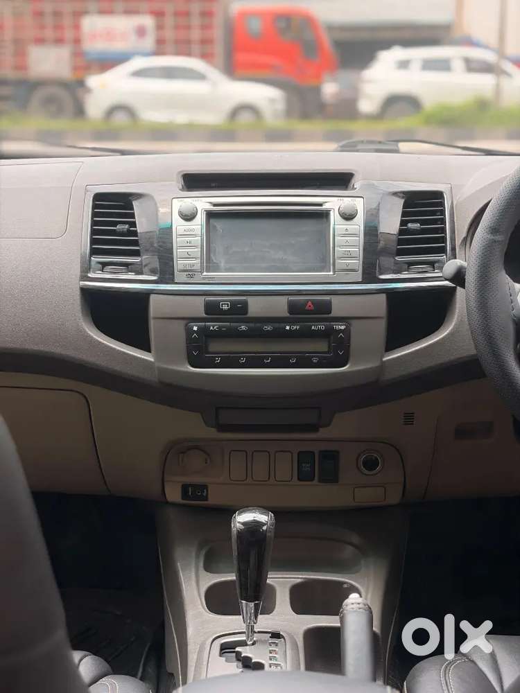Toyota Fortuner Diesel 2012