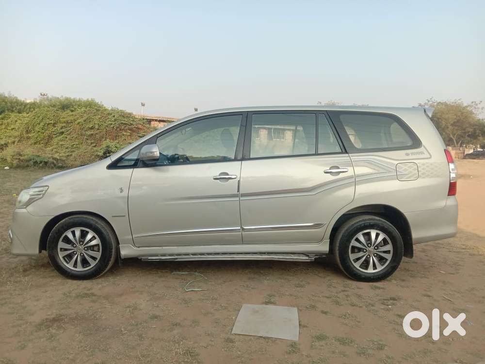Toyota Innova 2.5 Z 2015