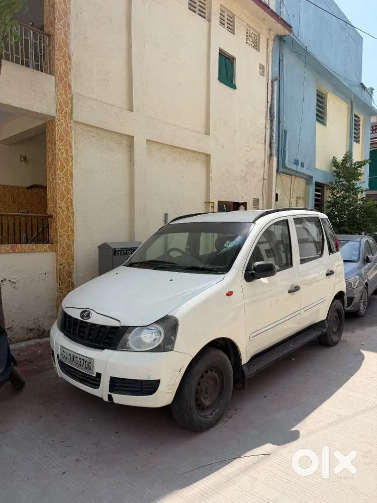 Mahindra Quanto 1.5 2012