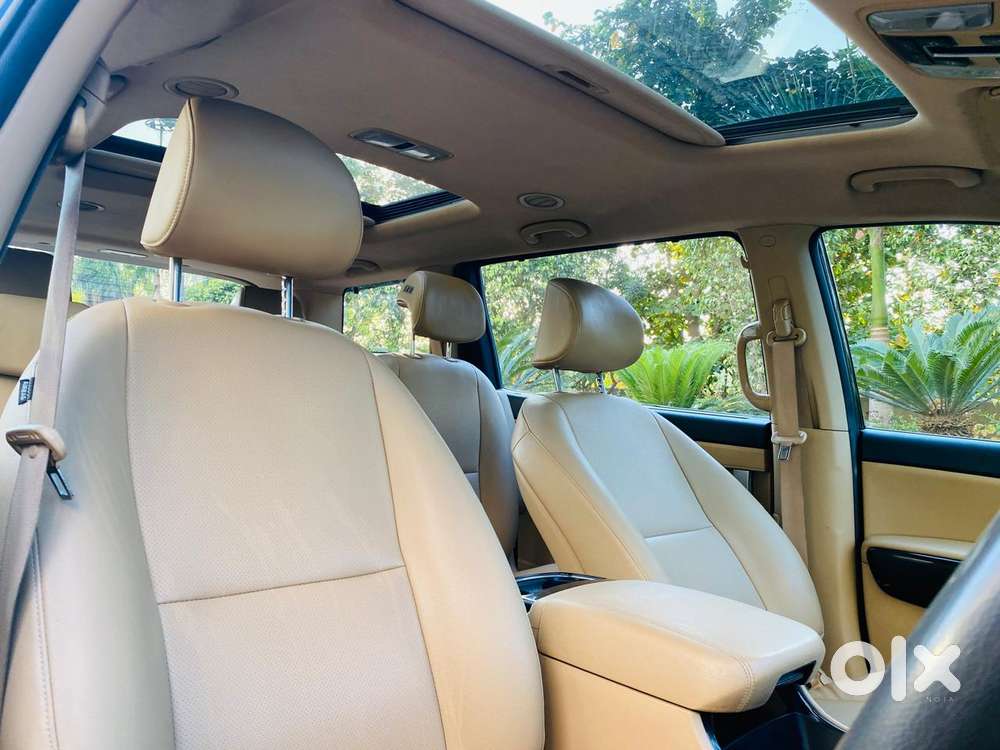 Kia Carnival Premium, 2022, Diesel