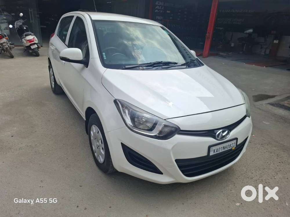 Hyundai I20 Magna 1.2 Mt, 2011, Petrol