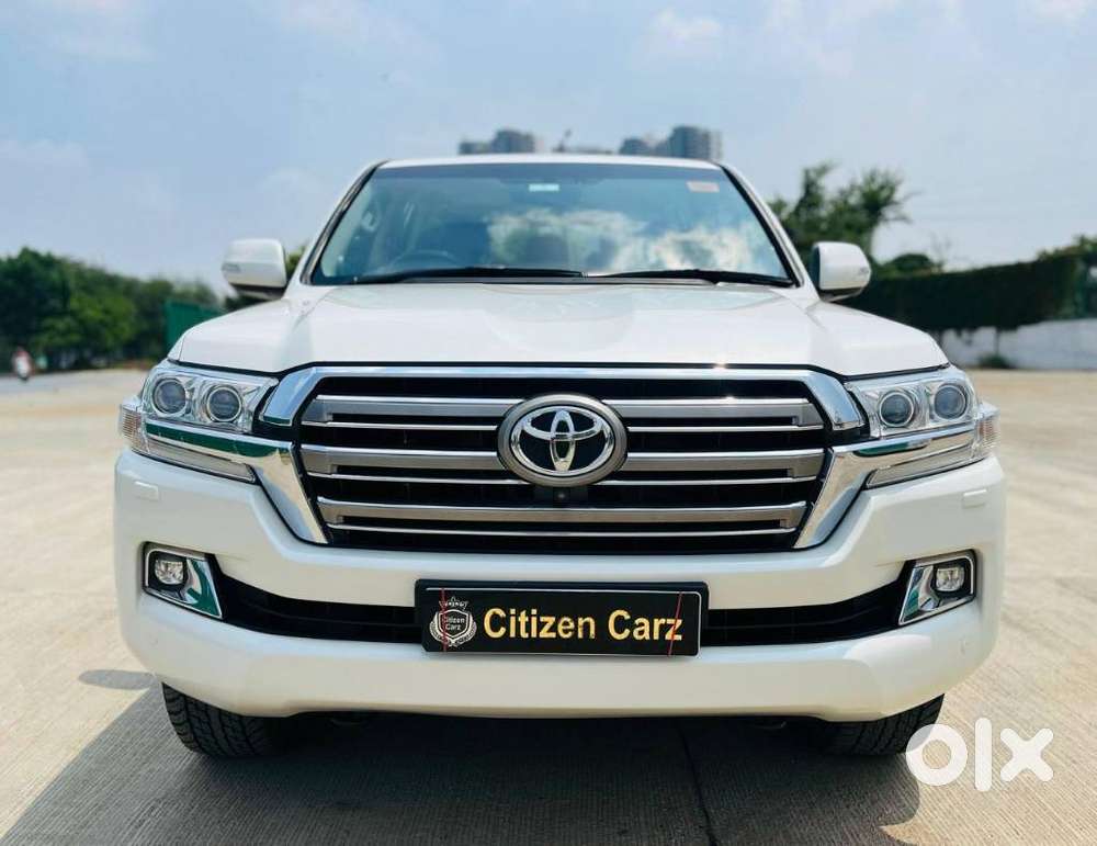 Toyota Land Cruiser [2015-2020] 4.5 Vx Lc 200, 2016, Diesel