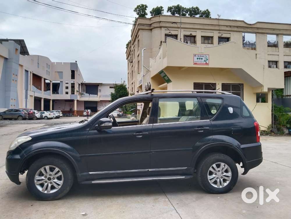 Mahindra Rexton, 2015, Diesel