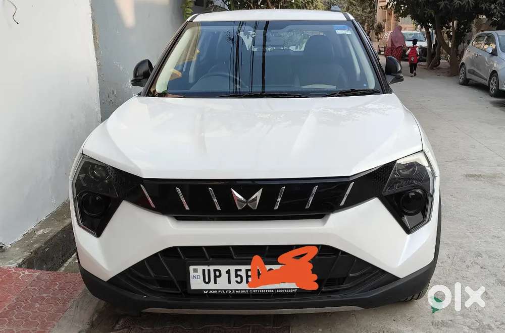 Mahindra Xuv 3xo 2024 Petrol Well Maintained
