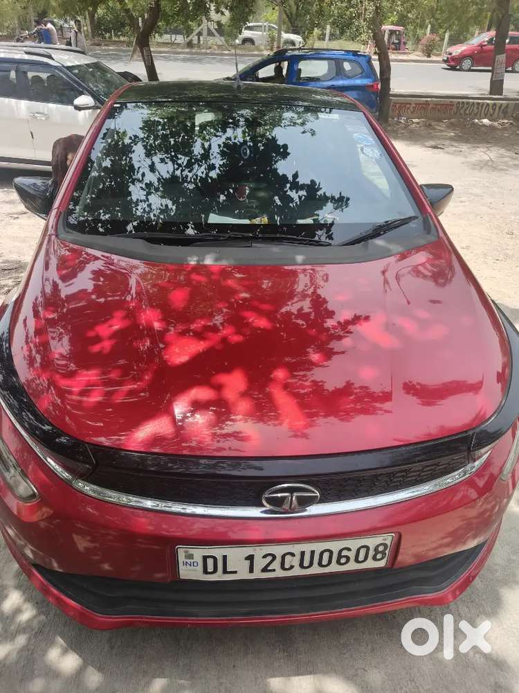 Tata Altroz 2021 Diesel Red Color For Sale - 39000 Km Driven