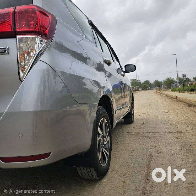 Toyota Innova Crysta 2.4 G Plus Mt 7 Str, 2024, Diesel