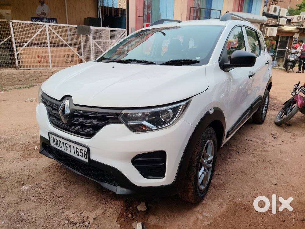 Renault Triber Rxl, 2023, Petrol