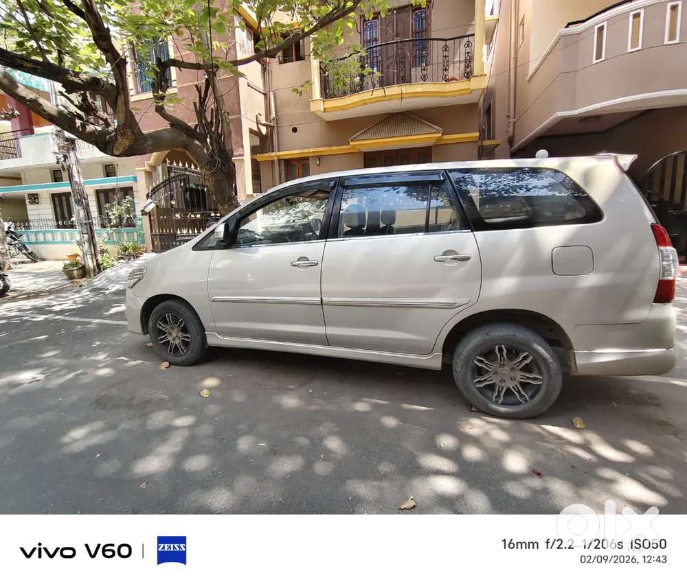 Toyota Innova 2012 Diesel 193000 Km Driven