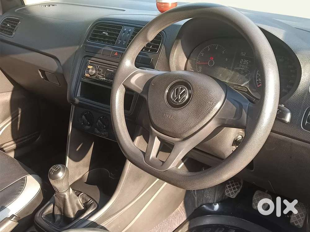 Volkswagen Polo Petrol Comfortline 1.2l, 2015, Petrol