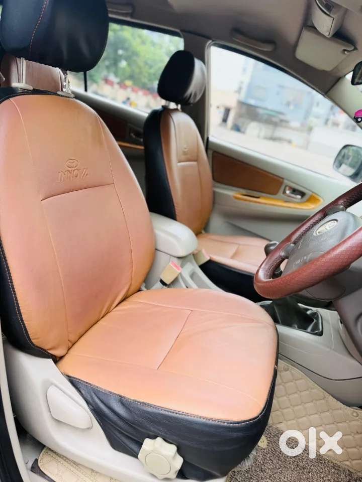 Toyota Innova 2.5 Vx 7 Seater Bs Iv, 2011, Diesel