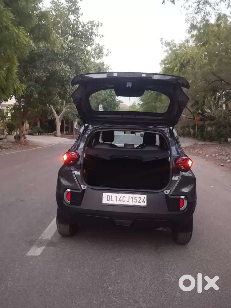 Tata Punch Accomplished, 2024, Petrol
