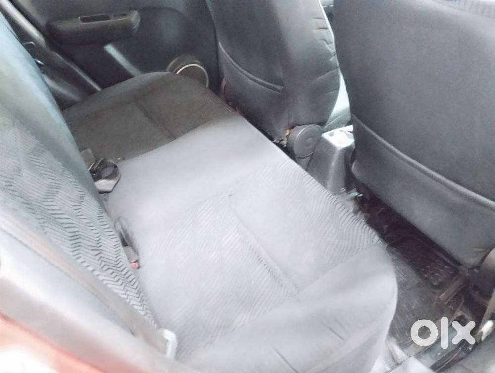 Maruti Suzuki Swift Vxi + Manual, 2011, Petrol