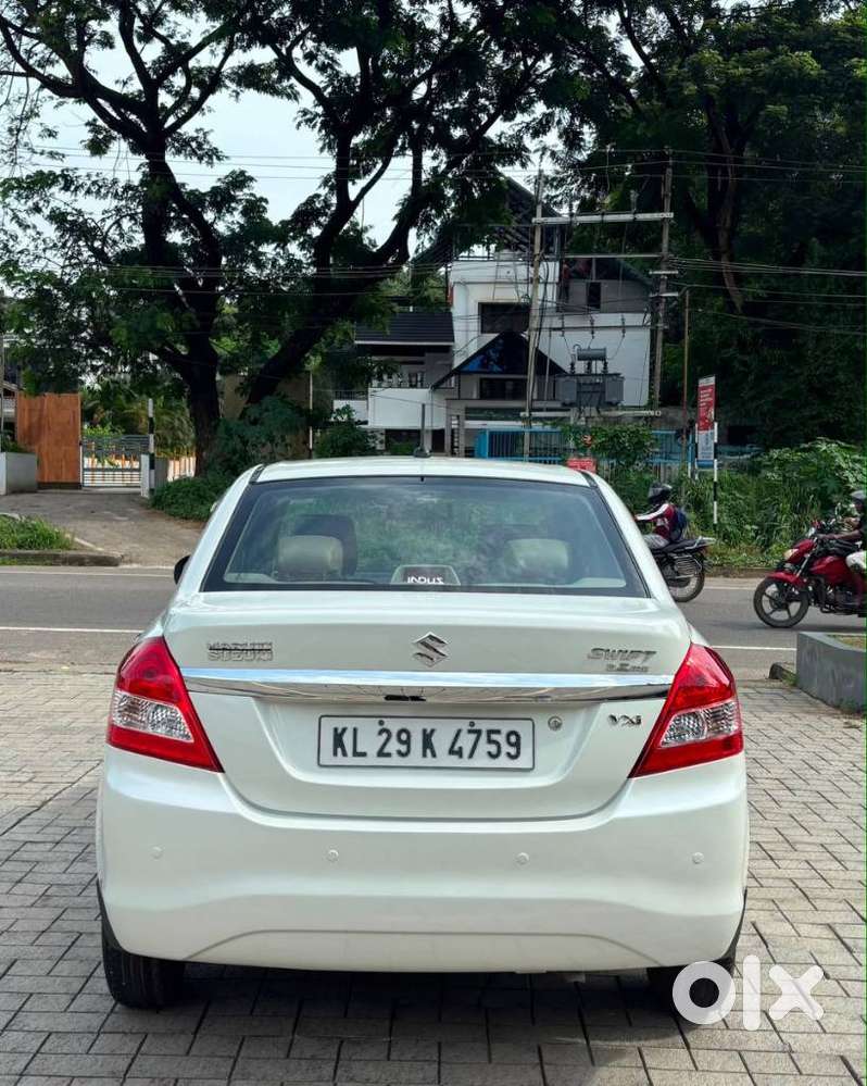 Maruti Suzuki Dzire 1.2 Vxi, 2016, Petrol