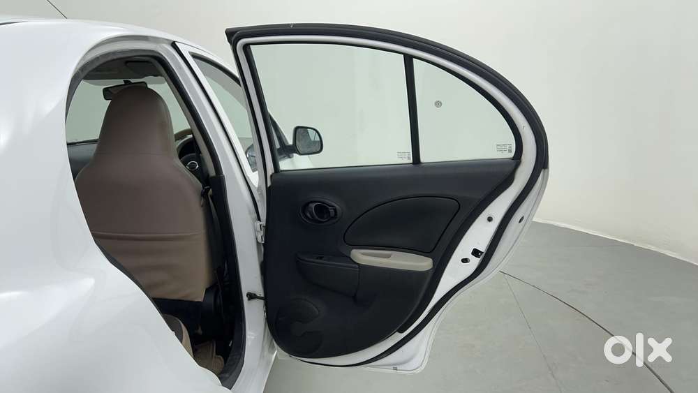 Nissan Micra Active Xv, 2015, Petrol