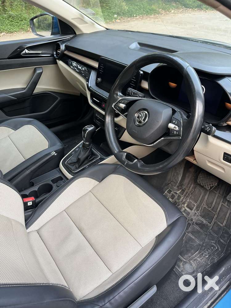 Skoda Slavia 1.0 Tsi Style At, 2022, Petrol