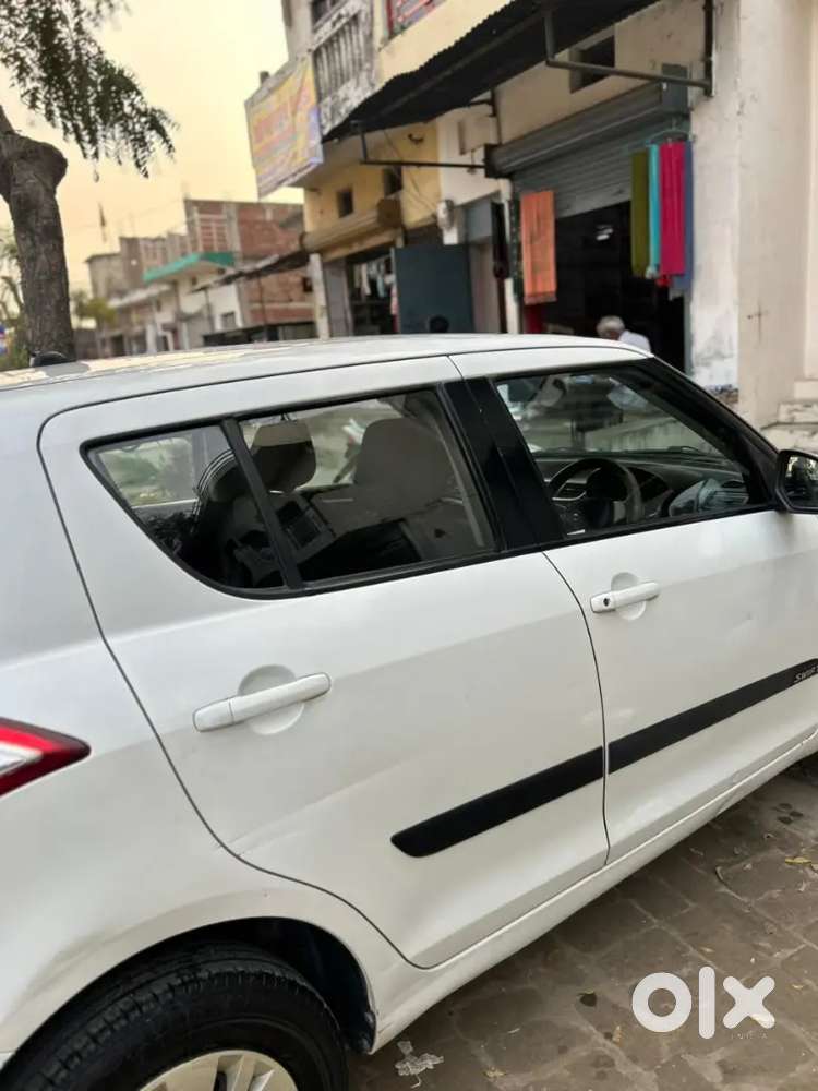 Maruti Suzuki Swift 2014 Petrol 42000 Km Driven