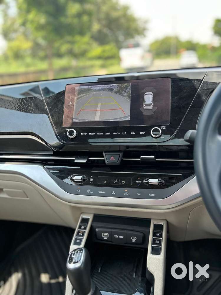 Kia Carens 1.5 Luxury Plus Turbo 7 Str, 2023, Petrol