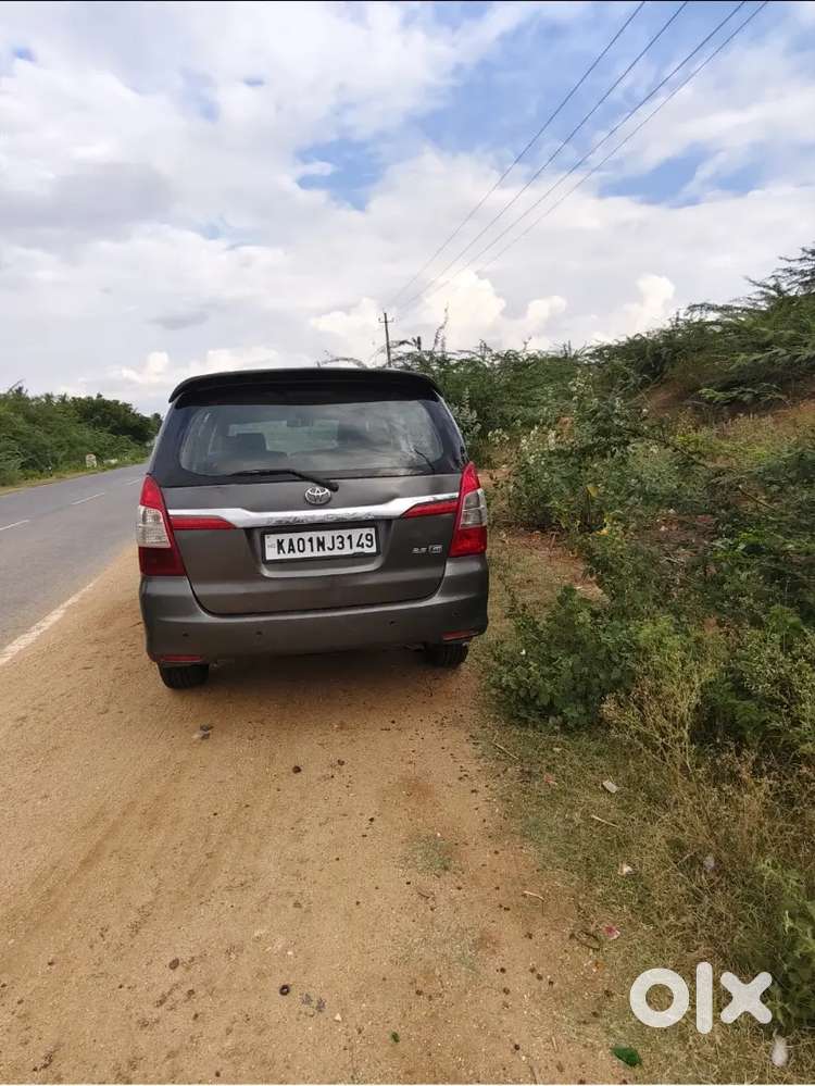 Toyota Innova 2012 Diesel Well Maintained