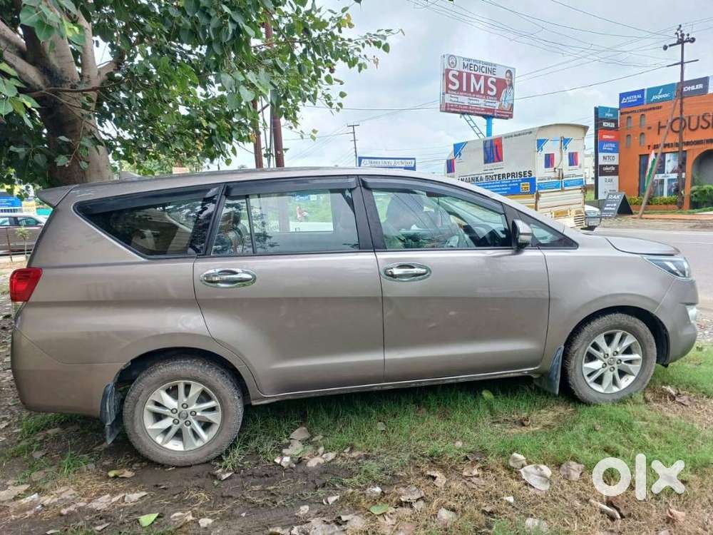 Toyota Innova Crysta 2.4 G Mt 7 Str, 2019, Diesel