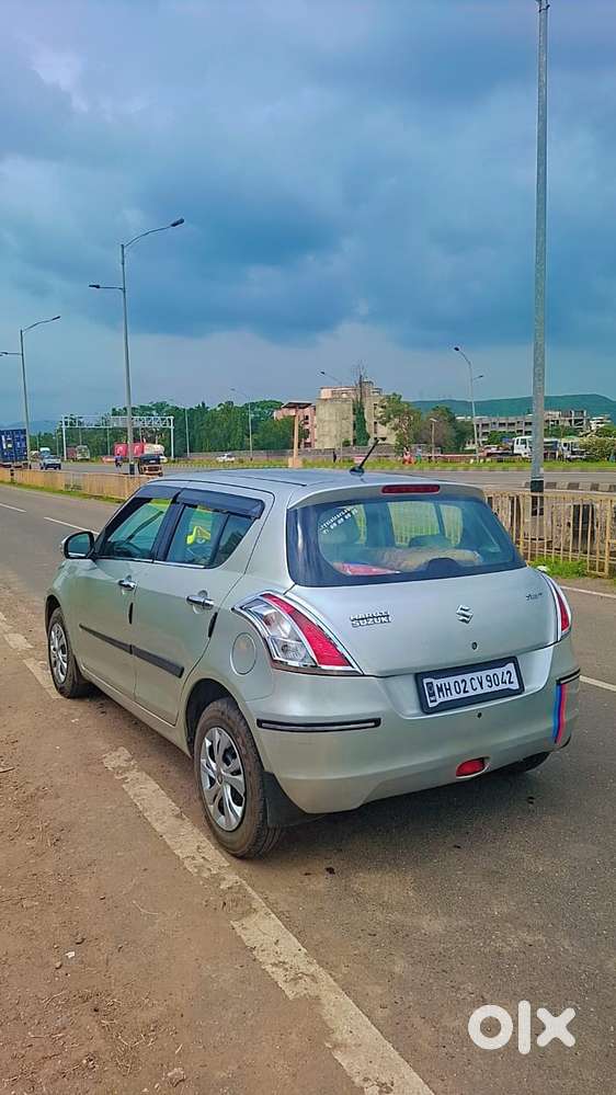 Maruti Suzuki Swift Vxi + Manual, 2013, Cng & Hybrids