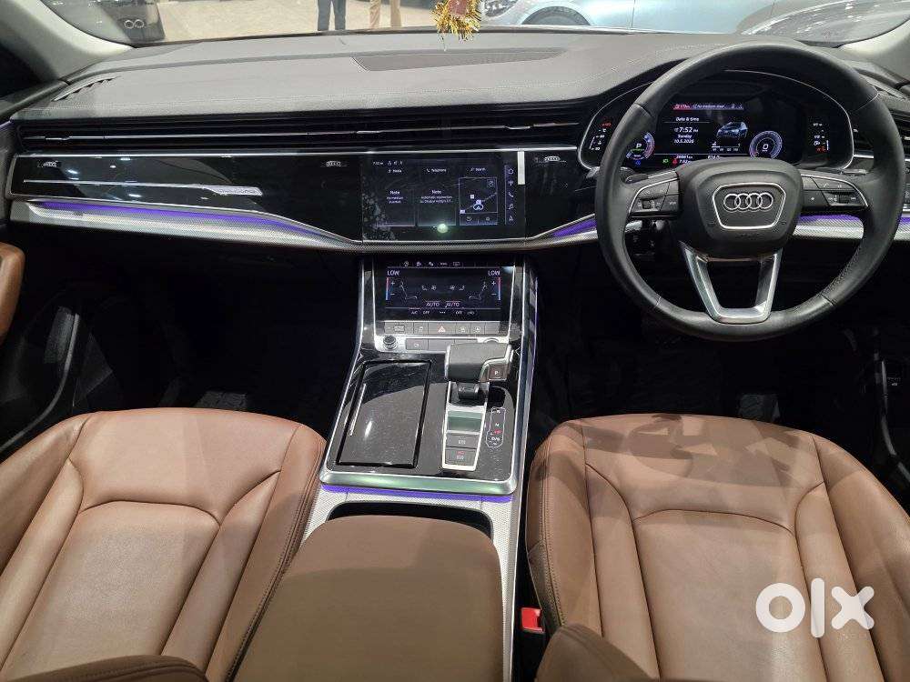 Audi Q8 Limited Edition, 2023, Petrol