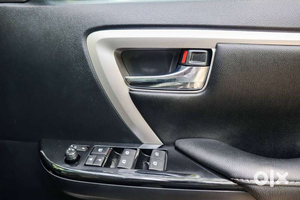 Toyota Fortuner 4x2 At 2.7 Petrol, 2025, Petrol