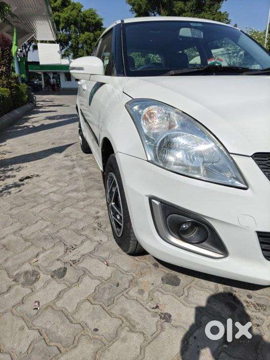 Maruti Suzuki Swift Vxi With Abs, 2016, Petrol