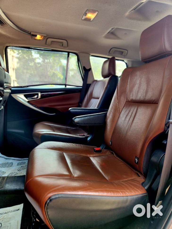 Toyota Innova Crysta