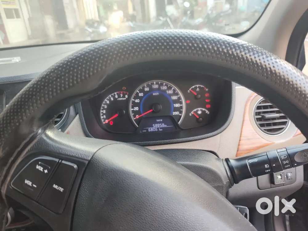 Hyundai I10 Sportz 2018 Variant