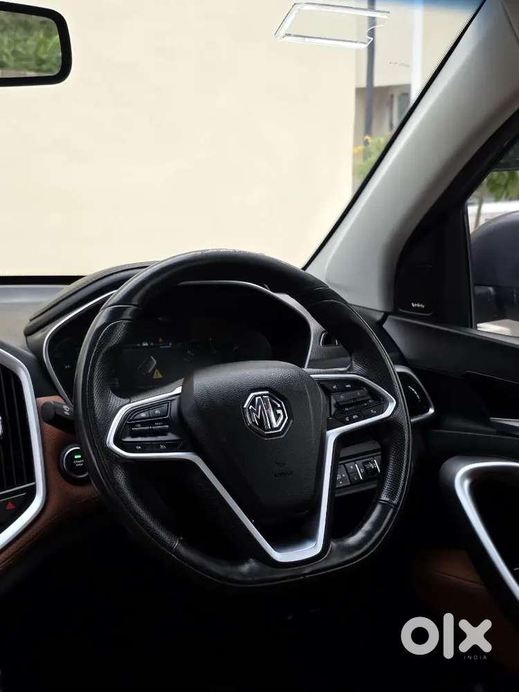 Mg Hector Plus 2022 Diesel Well Maintained