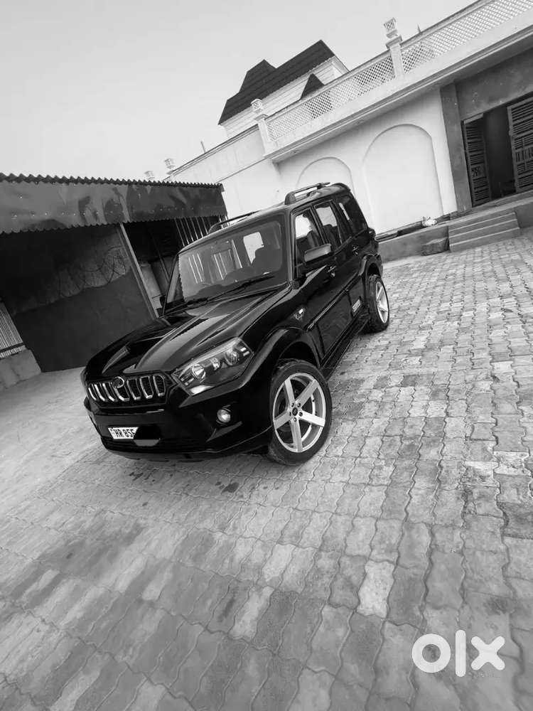 Classic S5,first Owner, Black Clour,good Condition, 20inchi Alloy