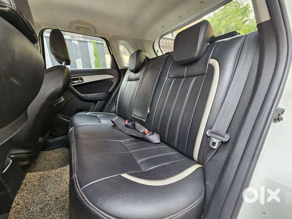 Maruti Suzuki Brezza 1.5 Zxi Smart Hybrid, 2021, Petrol