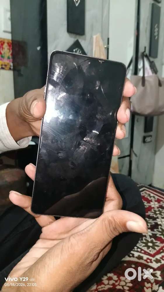 Oneplus 13 R 5G Only 1 year old phone