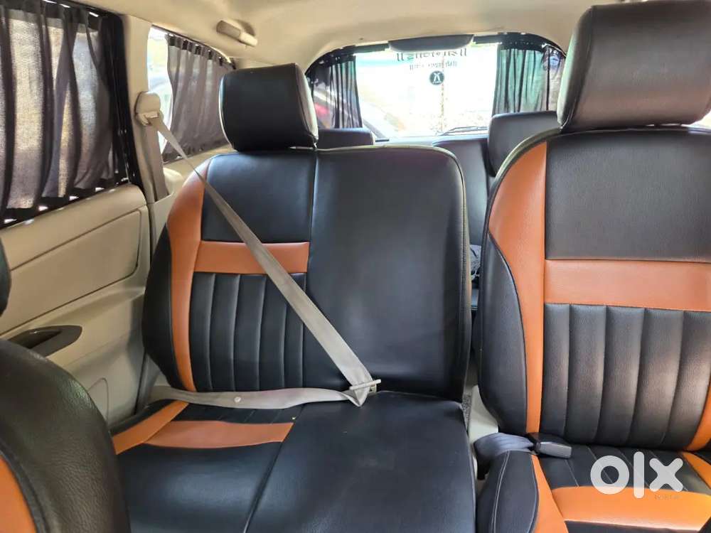 Toyota Innova 2012 Diesel 300000 Km Driven