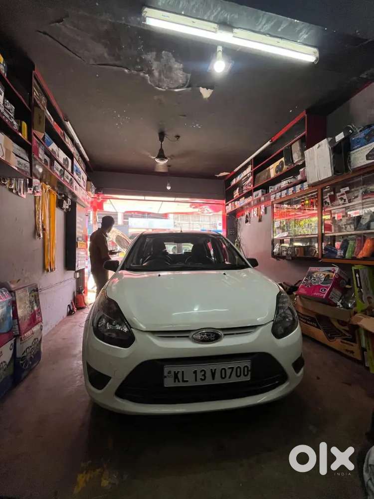 Well Maintained Vehicle   (urgent Sale)