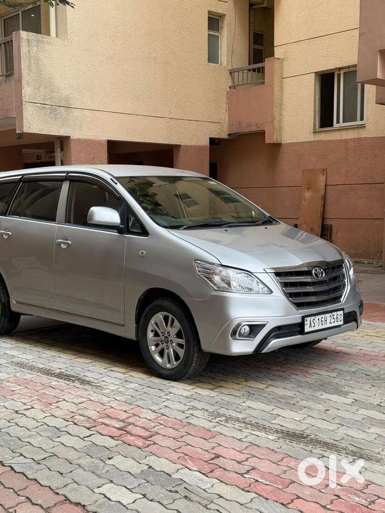 Toyota Innova 2013