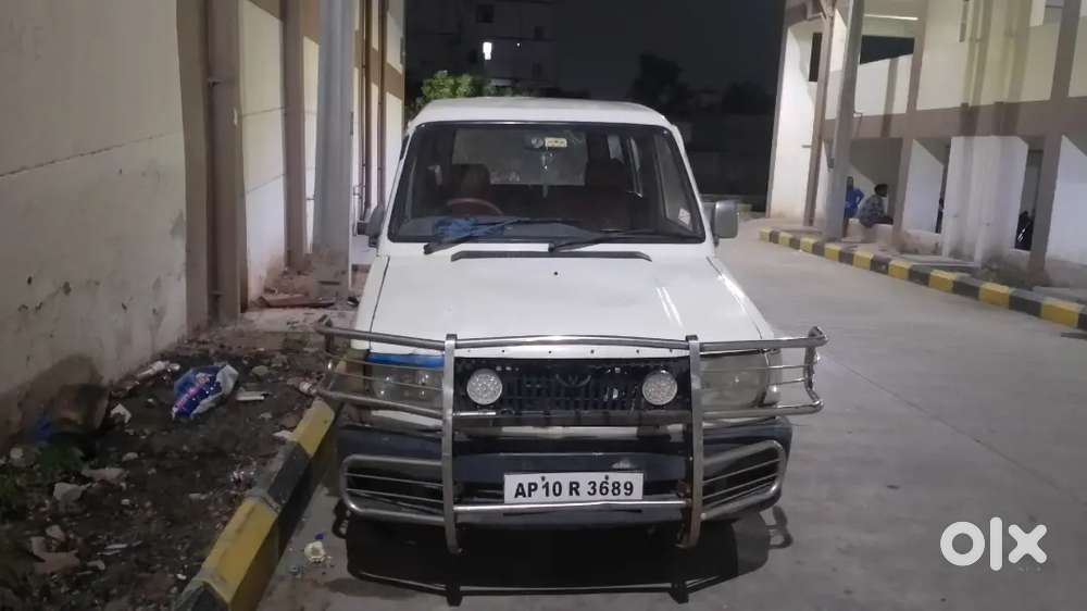 Toyota Qualis 2002 Diesel 150000 Km Driven