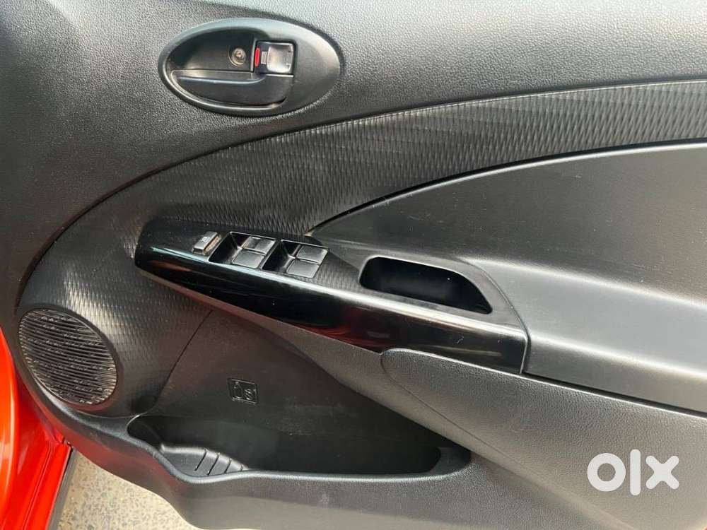 Toyota Etios Cross, 2015, Petrol